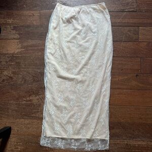 Cream and White Lace Skirt